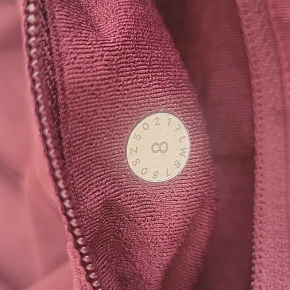 Lululemon Quick Pace Skirt w Shorts Dark Adobe  vine red sz  8  Like new - Picture 8 of 8